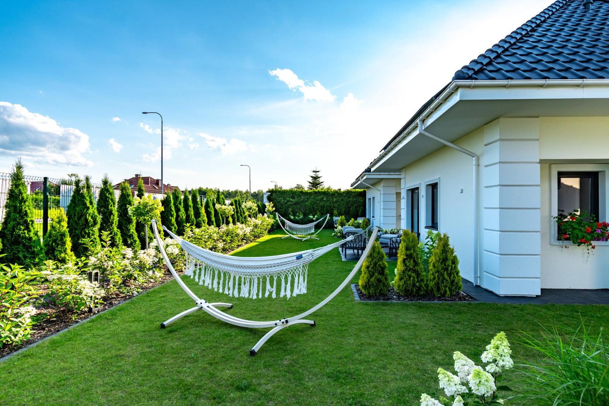 Family Resort Ustka - Domki Dwupoziomowe Z Basenem Exterior foto